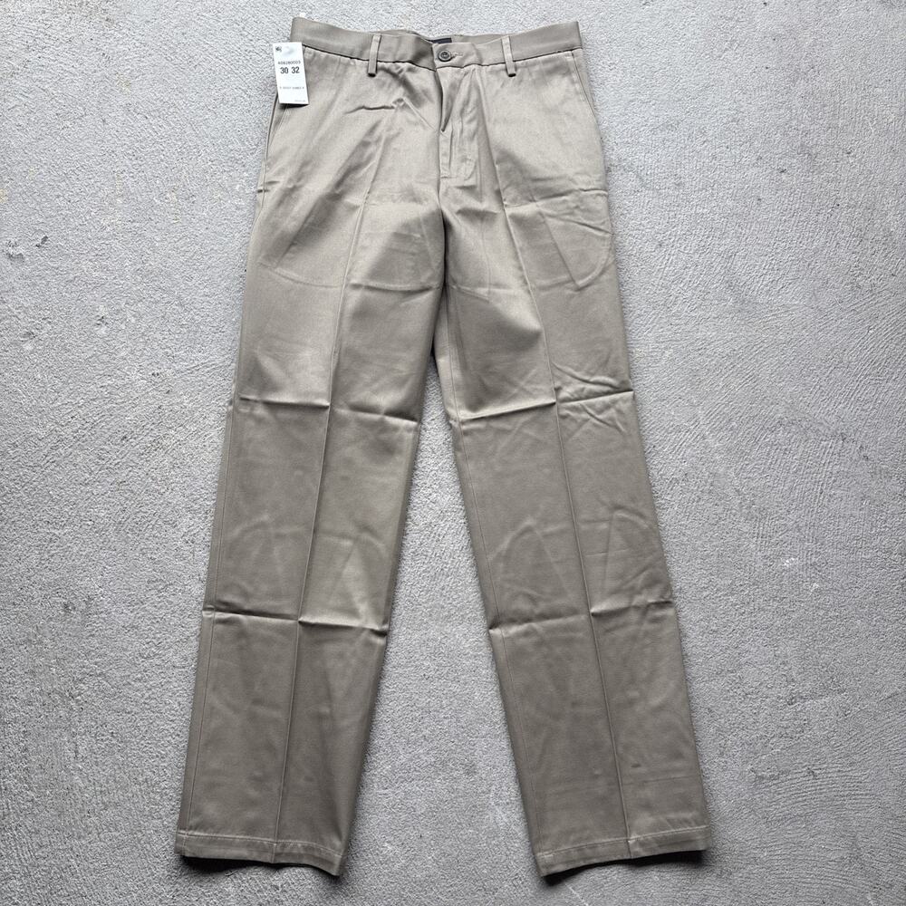 NEW Men's Dockers Signature Khaki Chino Straight Fit D2 Flat Front 30x32 NWT